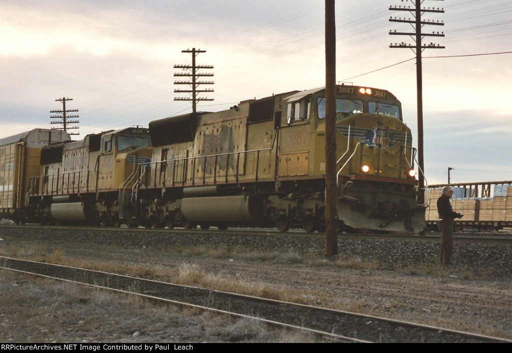 Paused eastbound vehicle train